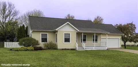 349 Aaron Ct SW, Swisher, IA 52338