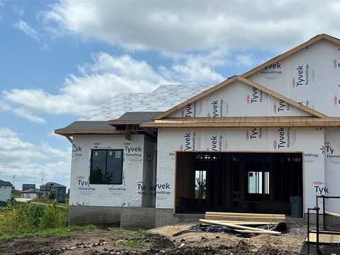 1301 Berkshire Ln, NorthLiberty, IA 52317