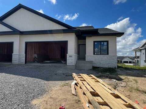 1299 Berkshire Ln, North Liberty, IA 52317