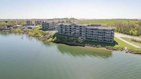 570 Linden Dr. 204, Arnolds Park, IA 51331