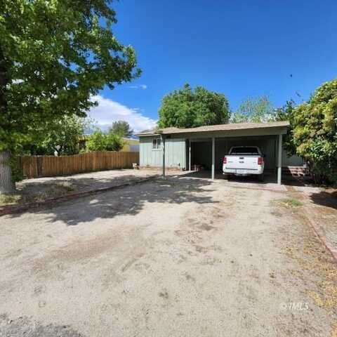 141 S Mt. Whitney Dr, Lone Pine, CA 93545