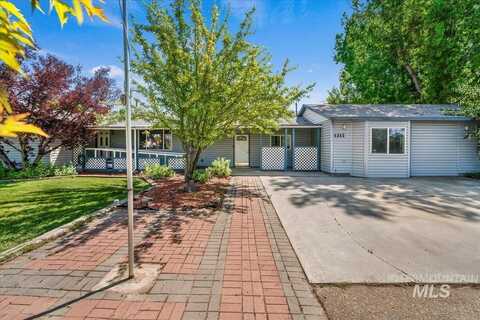 1212 E Ustick Rd, Caldwell, ID 83607