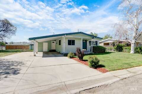 613 Lynn Dr, Emmett, ID 83617