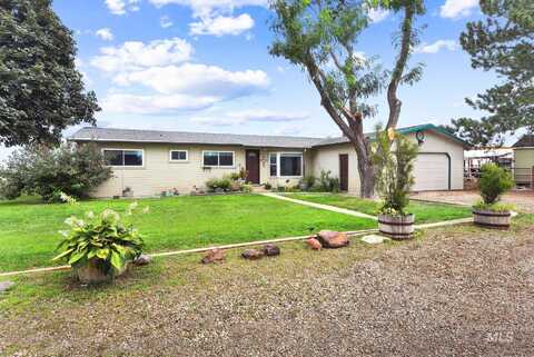28282 Fox Ln, Wilder, ID 83676