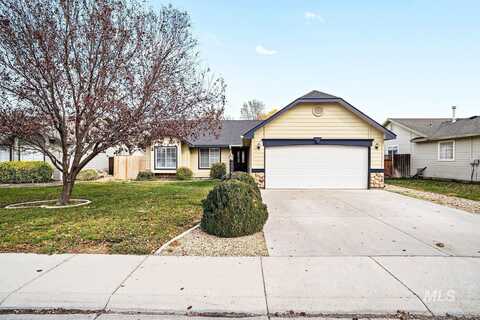520 Arrowhead Dr, Nampa, ID 83686