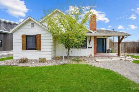 1311 Oriental Ave, Burley, ID 83318