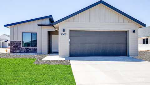 7307 E Marble Springs Dr, Nampa, ID 83687