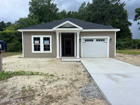 408 Hadnot Avenue, Maysville, NC 28555