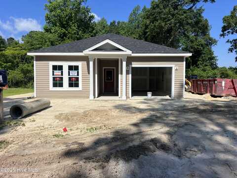 408 Hadnot Avenue, Maysville, NC 28555