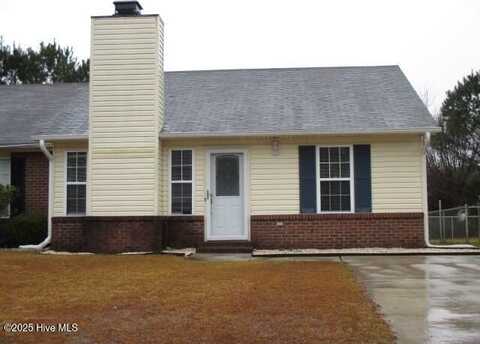 112 Live Oak Court, Midway Park, NC 28544