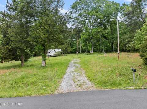 136 Oak Grove Rd, Loudon, TN 37774