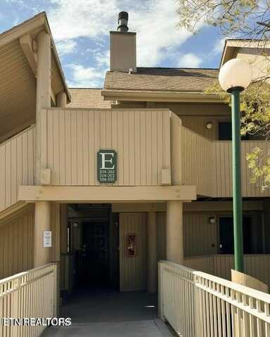 3710 Weber Rd, Gatlinburg, TN 37738