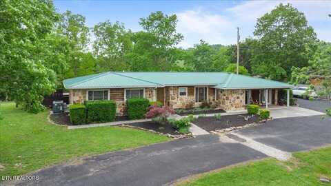 446 Oak Run Rd, La Follette, TN 37766