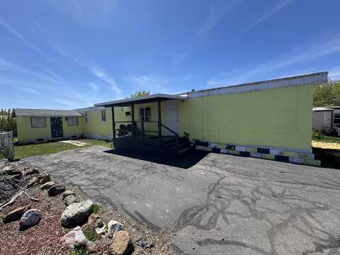 2934 Summers Lane, Klamath Falls, OR 97603