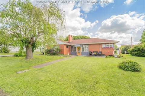 406 Dudding Avenue, Hurricane, WV 25526
