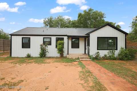 204 Chestnut Street, Ropesville, TX 79358