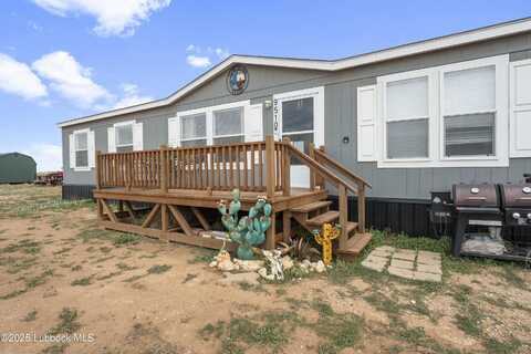 9510 County Rd 6000, Shallowater, TX 79363