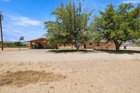 930 Hare Road, Las Cruces, NM 88007