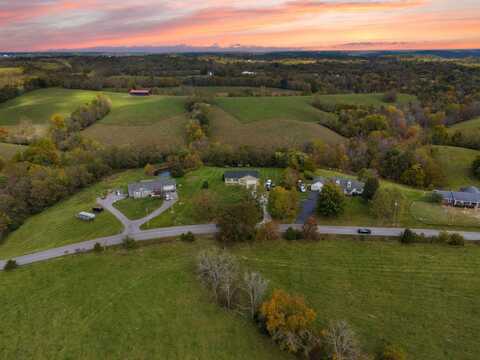1237 Mt Hebron Road, Lancaster, KY 40444