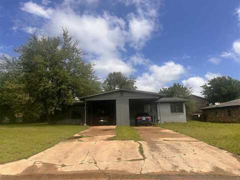 2419-2421 NW Cheyenne Ave, Lawton, OK 73505