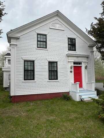 111 Eastville Avenue, Oak Bluffs, MA 02557