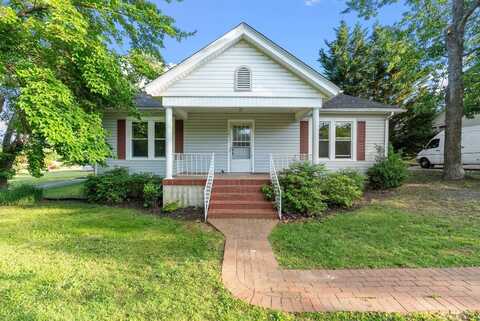 507 Henry Street, Gretna, VA 24557