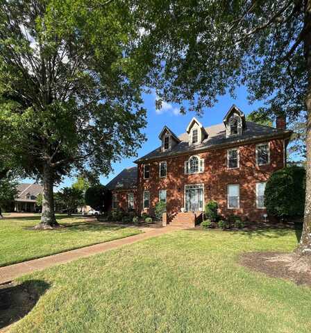 1196 E LAKE POINTE, Collierville, TN 38017