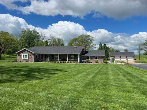 216 COACH Road, Lebanon, MO 65536