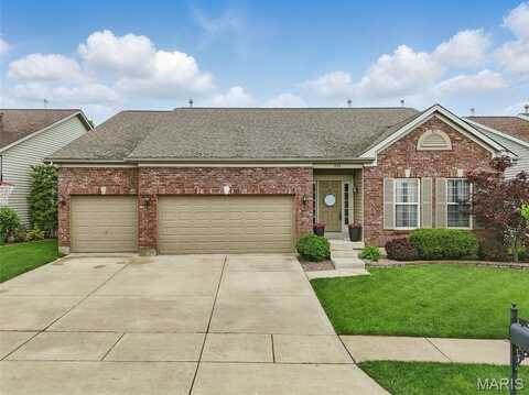 515 Country Chase Drive, Lake Saint Louis, MO 63367