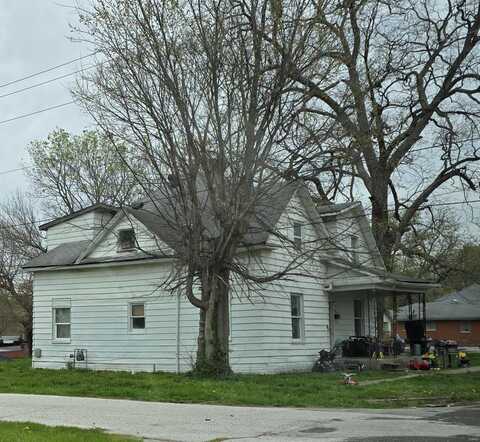 109 S 6th St, Elsberry, MO 63343