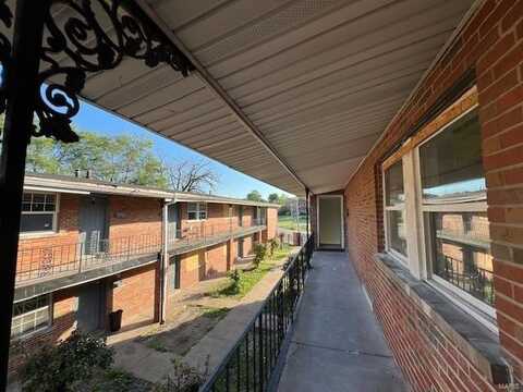 8440 N Broadway N, Saint Louis, MO 63147