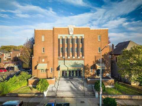 1052 S Kingshighway Boulevard, Saint Louis, MO 63110