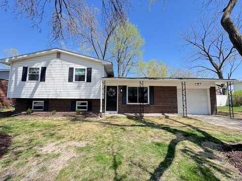 125 Chateau Drive, Fairview Heights, IL 62208
