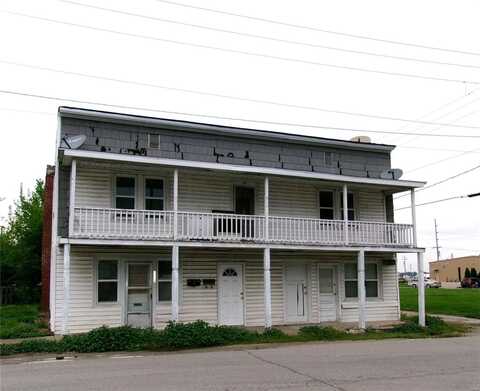 205 Dubois St, Elsberry, MO 63343