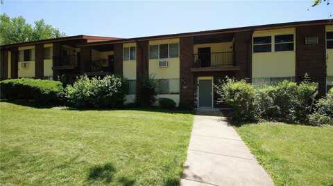 7443 Hazelcrest Drive, Hazelwood, MO 63042