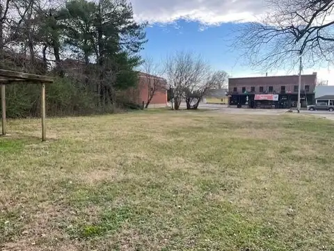 208 E Richardson, Puxico, MO 63960