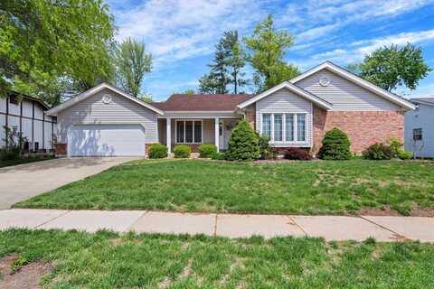 1950 Schoettler Valley Drive, Chesterfield, MO 63017