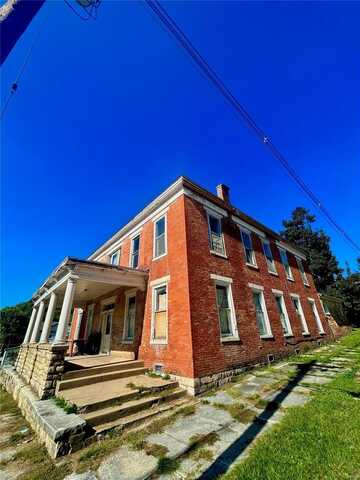401 Kentucky Street, Louisiana, MO 63353