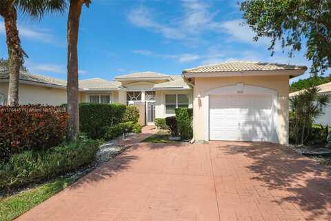9591 N Crescent View Dr N, Boynton Beach, FL 33437
