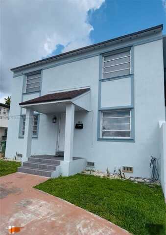 100 NW 43rd Pl, Miami, FL 33126