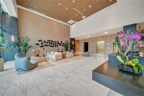 580 72nd Street, Miami Beach, FL 33141