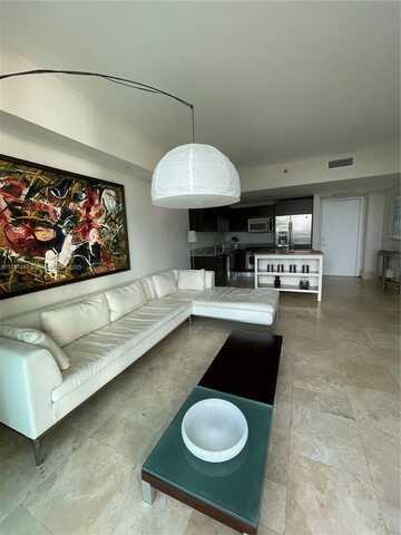 951 Brickell Ave, Miami, FL 33131