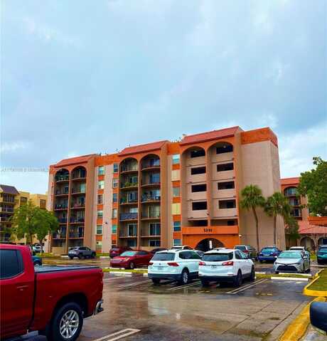 5201 NW 7th St, Miami, FL 33126