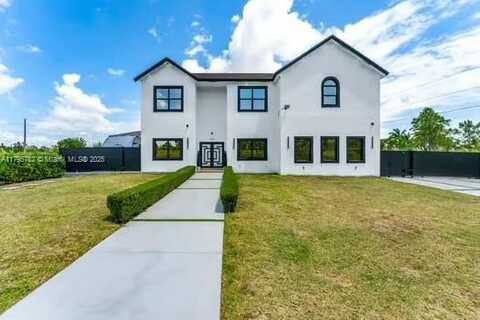 11761 SW 226th Ter, Miami, FL 33170