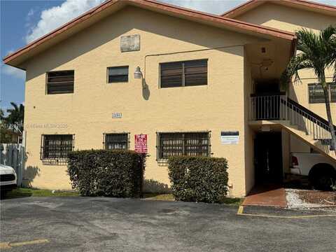2295 W 53rd Pl, Hialeah, FL 33016