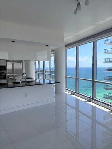 17121 Collins Ave, Sunny Isles Beach, FL 33160