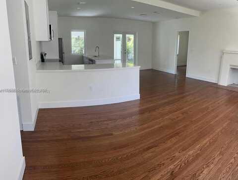 2250 SW 21st St, Miami, FL 33145