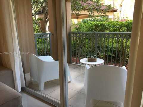 19701 E Country Club Dr, Aventura, FL 33180