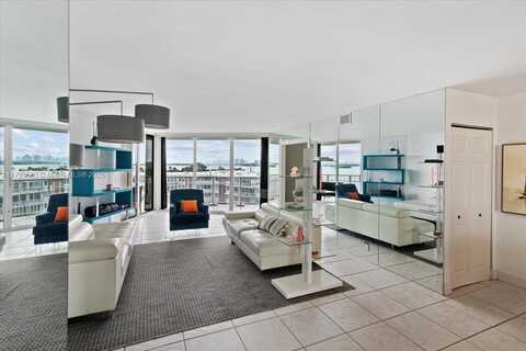 4000 Towerside Ter, Miami, FL 33138