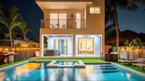 1547 Jackson, Hollywood, FL 33020